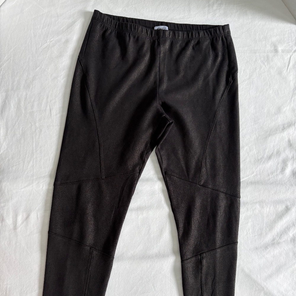 Splendid Women's Black Patchwork Speckled Cracked Coated Leggings - Size M.